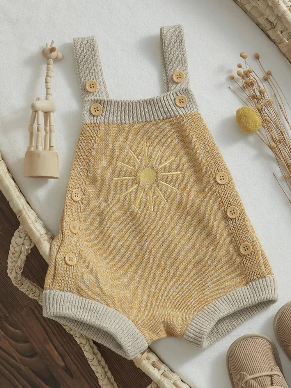 NWOT Wyld Bub Sunshine Romper 3-6m